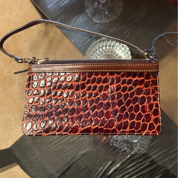 Brown croc embossed Dooney wristlet - Picture 3 of 6